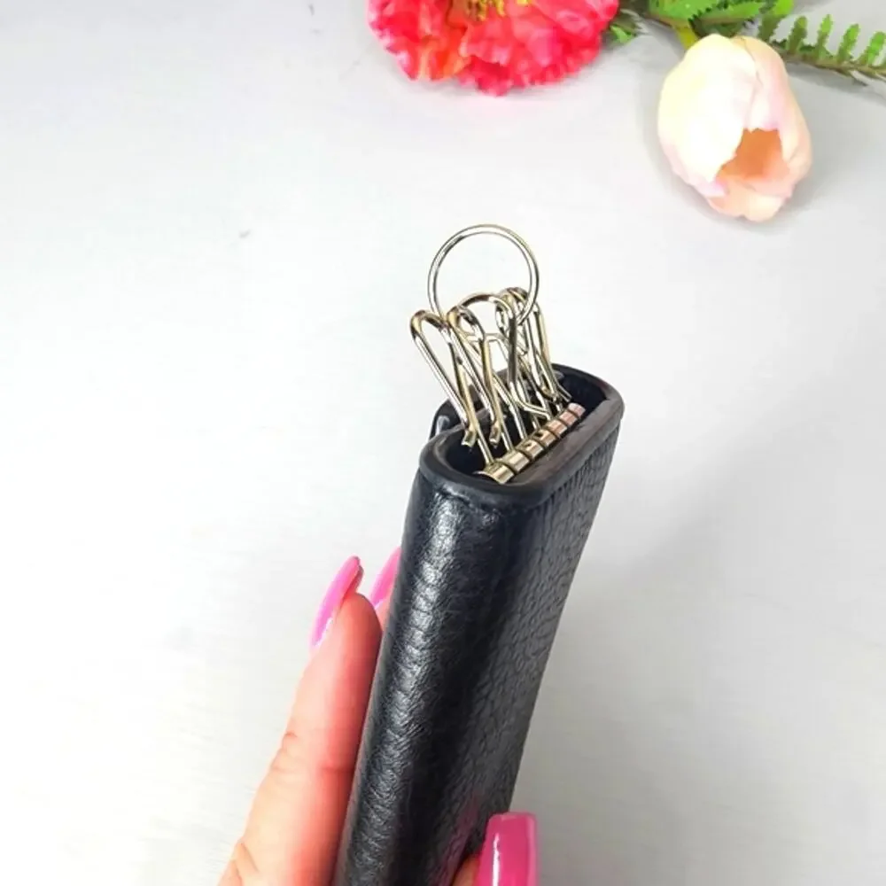 Gucci Black Pebbled Leather Silver Six Key Holder EUC